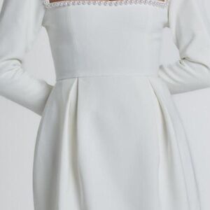 Odd Muse Pearl Long Sleeves White Dress